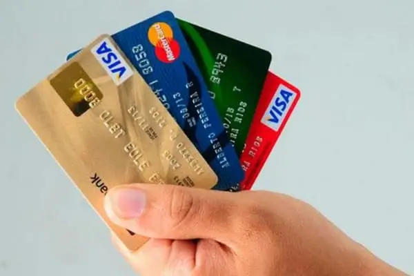 Ventajas y Desventajas de Usar una Tarjeta de Crédito